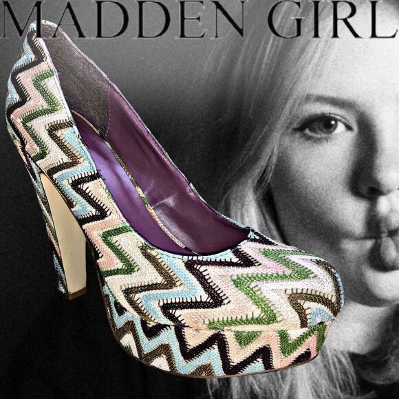 Madden Girl Size 9 Malley Multicolor Chevron Fabric Ultra High Heels - Picture 2 of 6